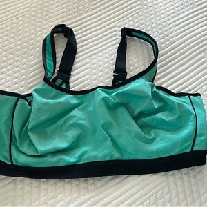 Wacoal Green and Black Sports Bra.